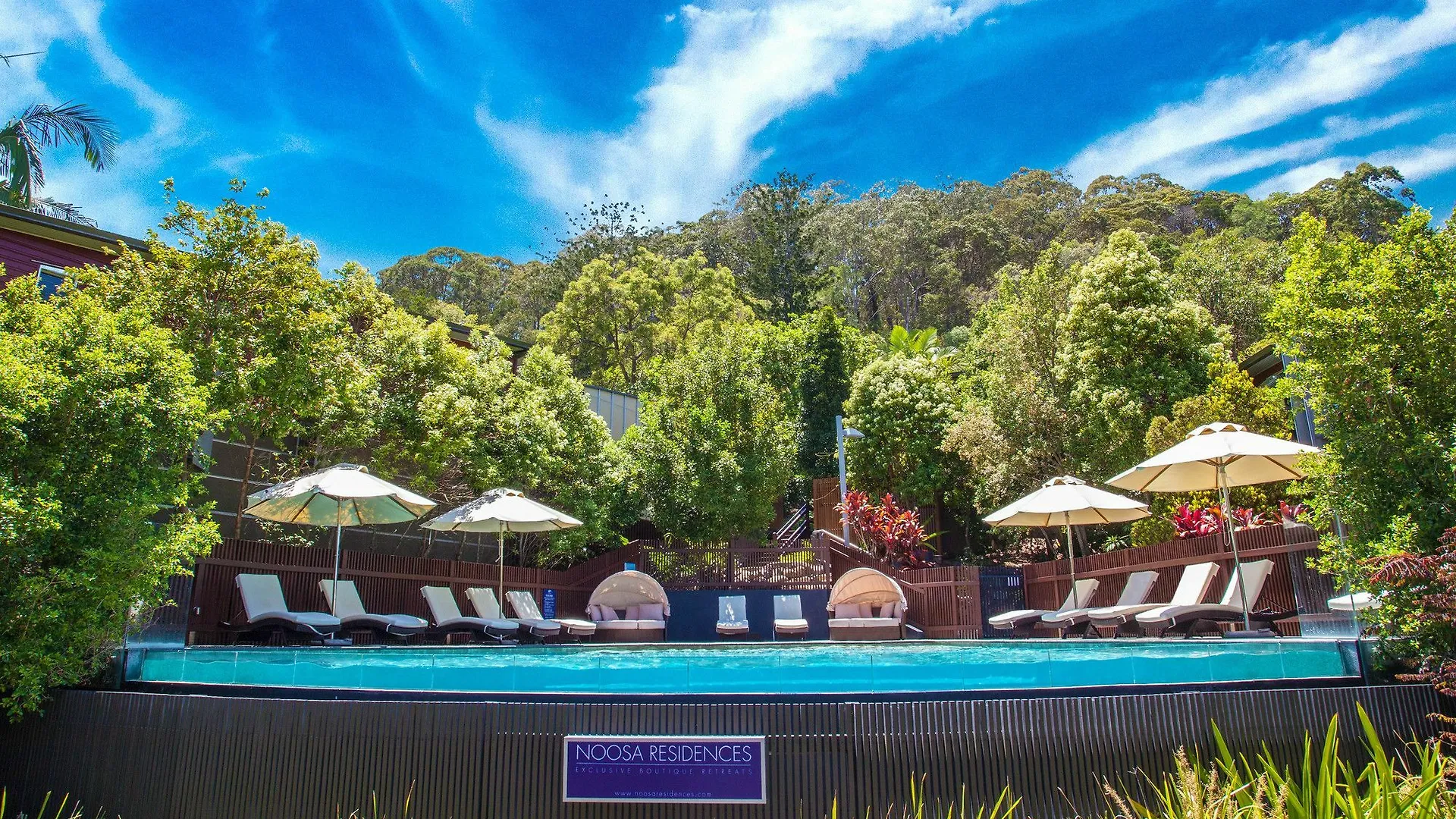 **** Resort Noosa Residences Australia